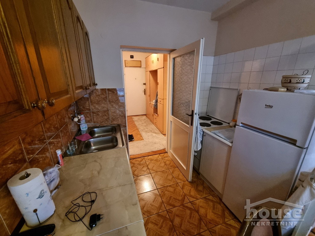 Dvoiposoban stan na prodaju, Kej, Novi Sad, 70m², 252.350 €