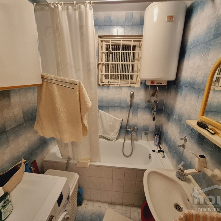 Dvoiposoban stan na prodaju, Kej, Novi Sad, 70m², 252.350 €