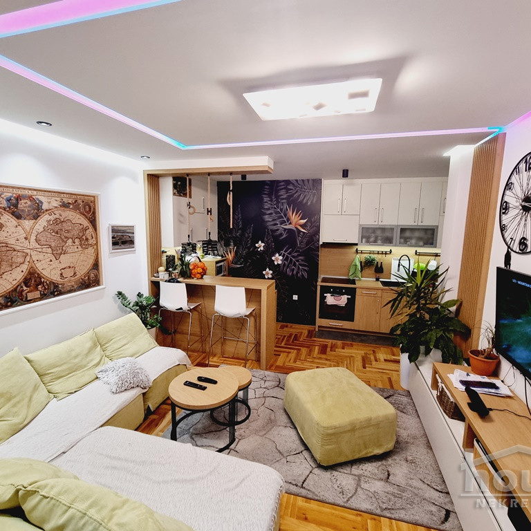 Stan Prodaja Novi Sad  70 m2