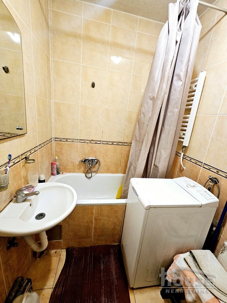 Dvoiposoban stan na prodaju, Nova Detelinara, Novi Sad, 54m², 3. sprat, 140.000 €