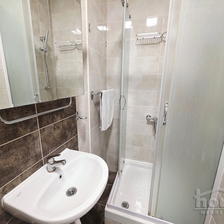 Dvoiposoban stan na prodaju, Nova Detelinara, Novi Sad, 62m², 190.000 €