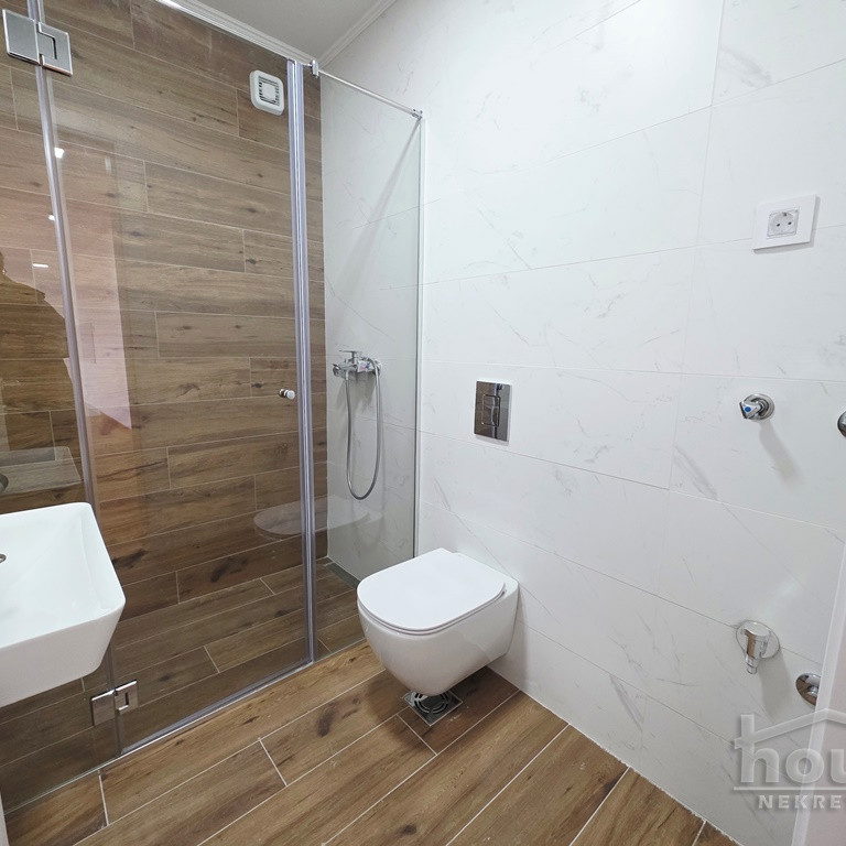 Dvoiposoban stan na prodaju, Nova Detelinara, Novi Sad, 58m², 2. sprat, 191.400 €