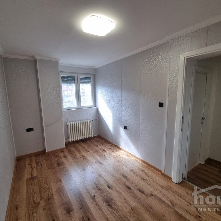 Dvoiposoban stan na prodaju, Novo Naselje, Novi Sad, 74m², 175.100 €