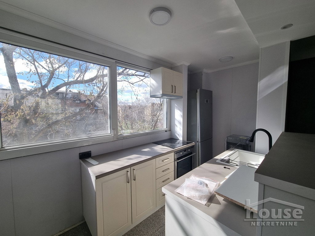 Dvoiposoban stan na prodaju, Novo Naselje, Novi Sad, 74m², 175.100 €