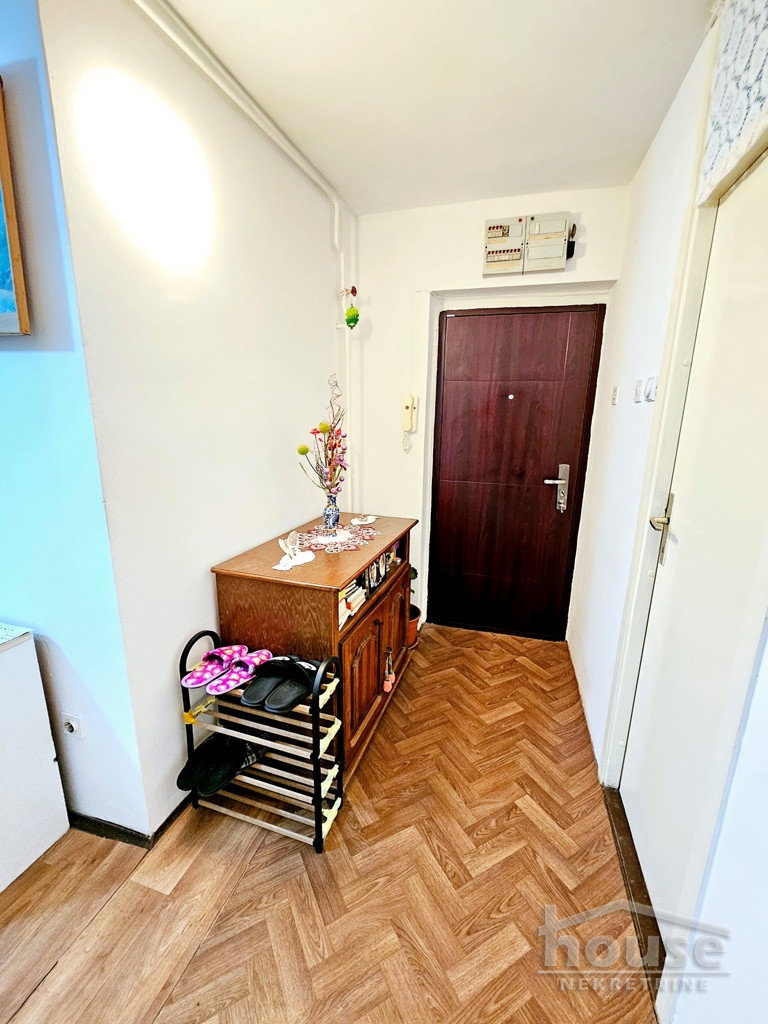Trosoban stan na prodaju, Novo Naselje, Novi Sad, 69m², 168.000 €