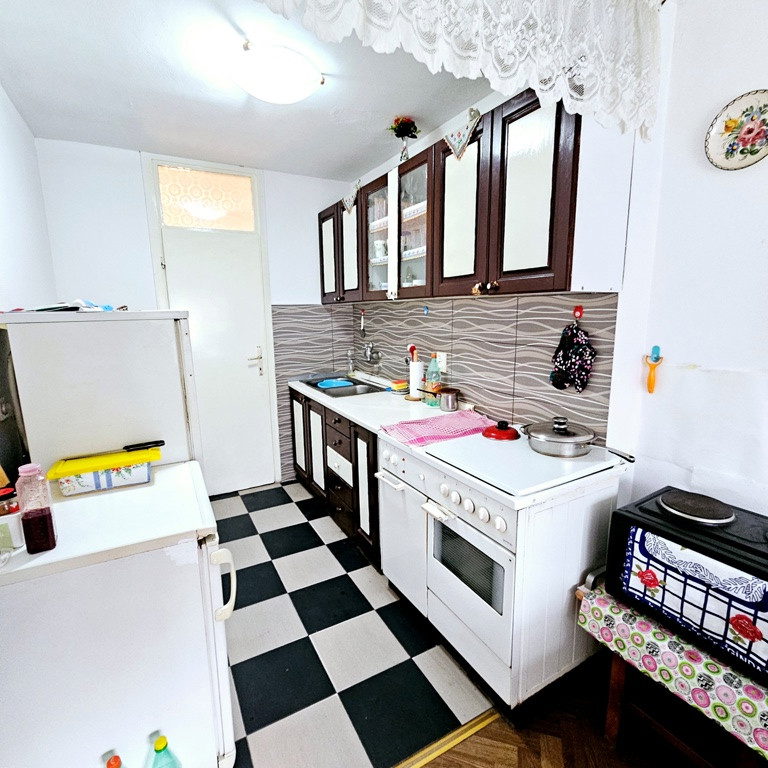 Trosoban stan na prodaju, Novo Naselje, Novi Sad, 69m², 168.000 €
