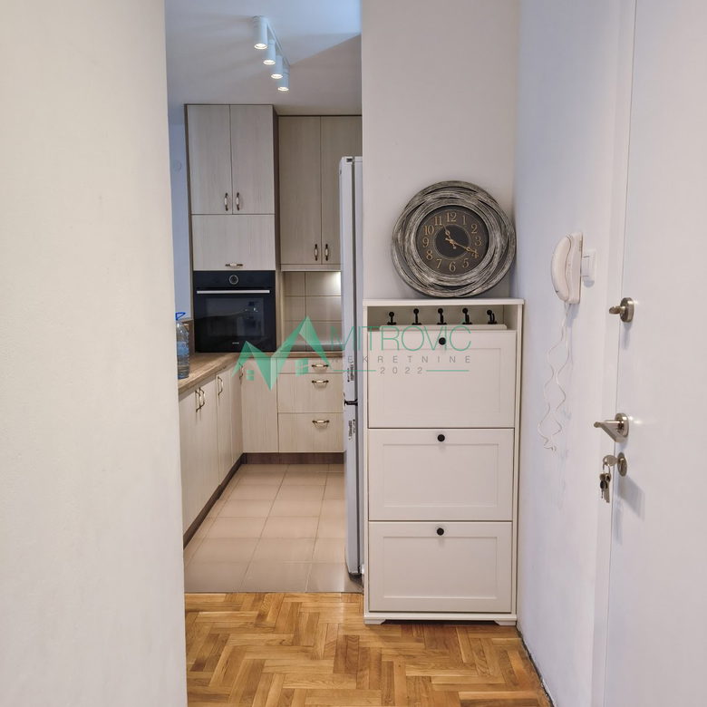 Dvoiposoban stan na prodaju, Novo Naselje, Novi Sad, 64m², 204.000 €
