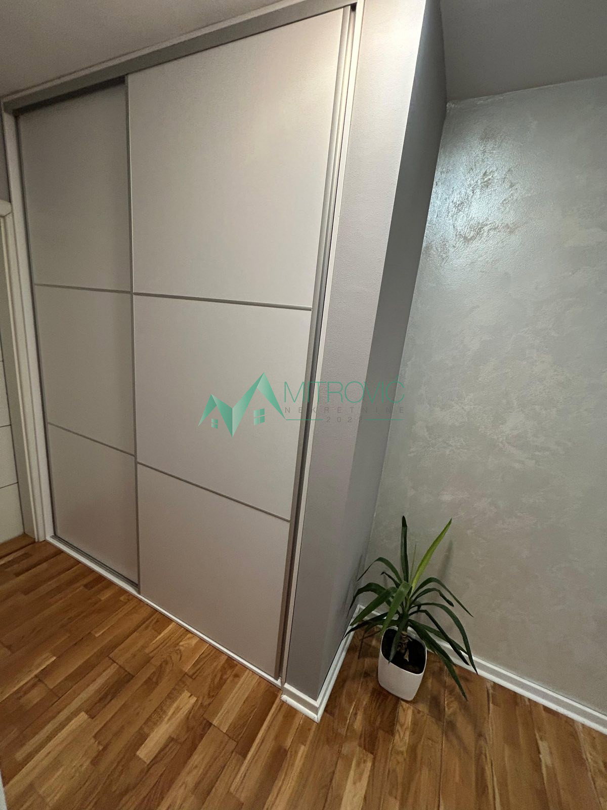 Stan Prodaja Novi Sad  67 m2