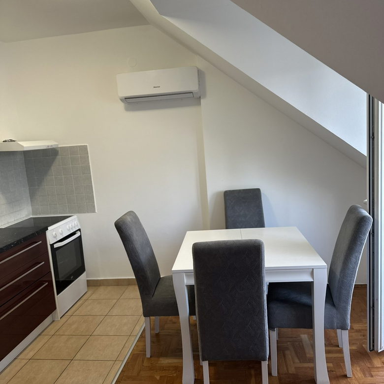 Stan Prodaja Novi Sad  43 m2