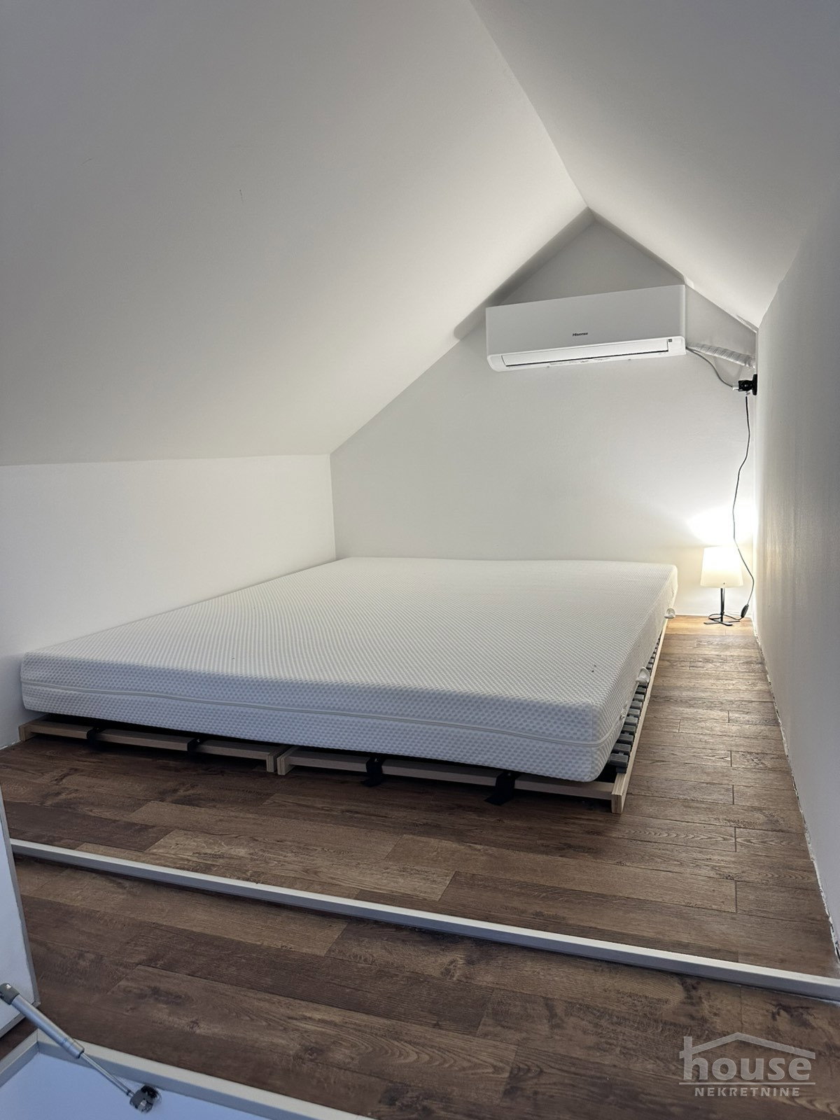 Stan Prodaja Novi Sad  43 m2
