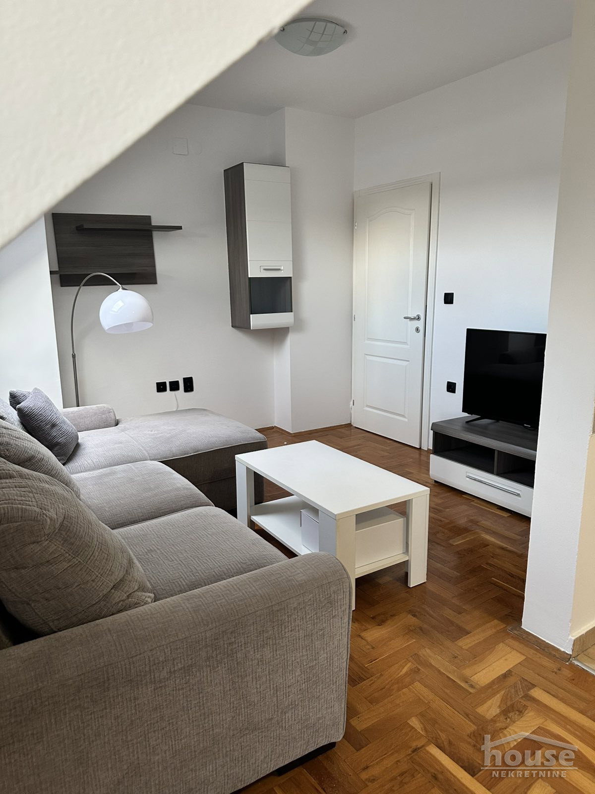 Stan Prodaja Novi Sad  43 m2