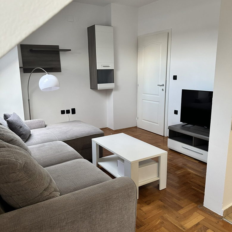 Stan Prodaja Novi Sad  43 m2