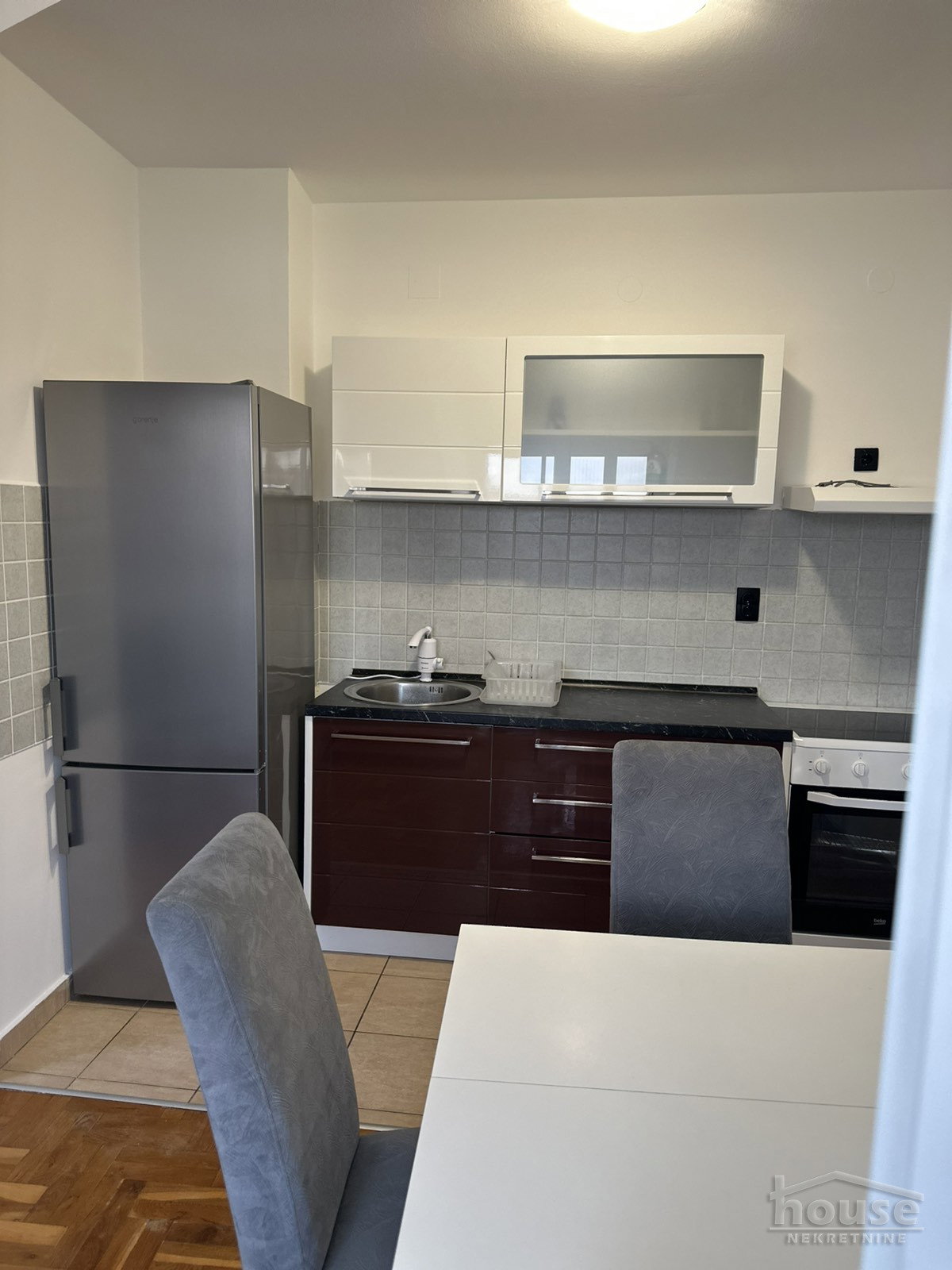 Dvoiposoban stan na prodaju, Sajmište, Novi Sad, 43m², 4. sprat, 130.000 €