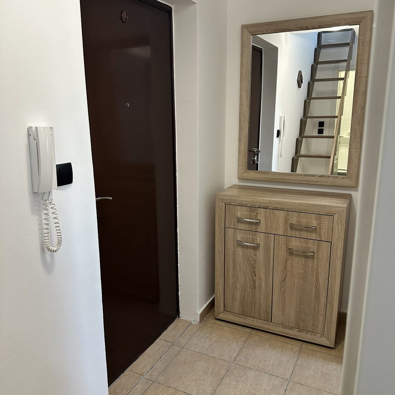 Stan Prodaja Novi Sad  43 m2