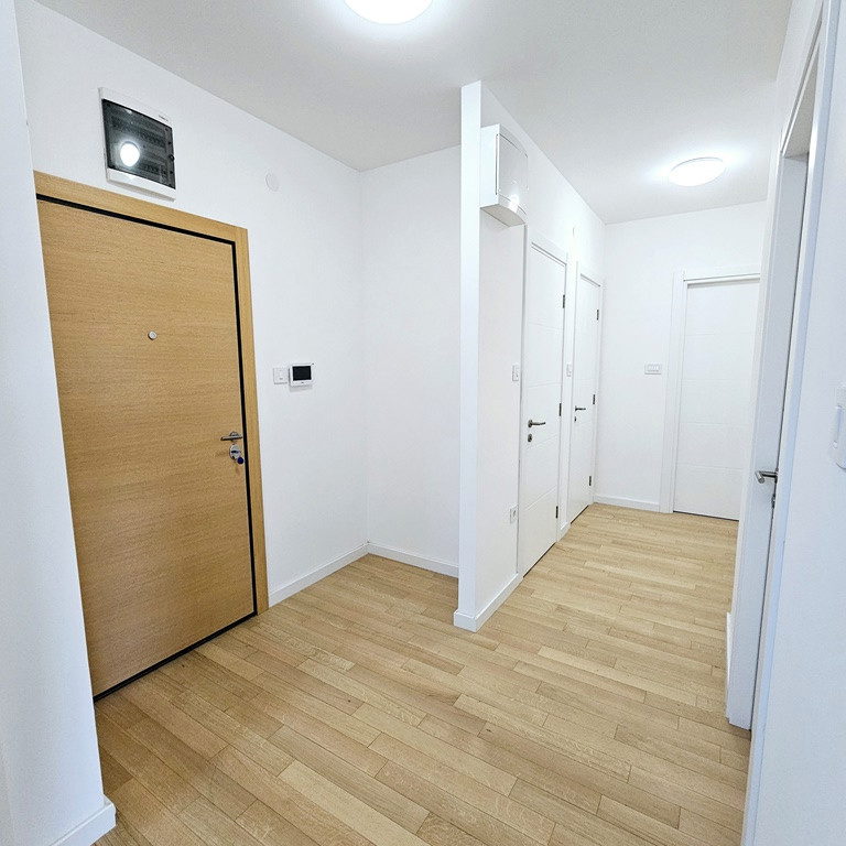 Dvoiposoban stan na prodaju, Salajka, Novi Sad, 66m², 1. sprat, 190.000 €