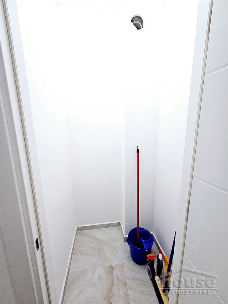 stanovi-2-5-re-salajka-1101570-uzjsj Dvoiposoban stan na prodaju, Salajka, Novi Sad, 66m², 1. sprat, 190.000 €