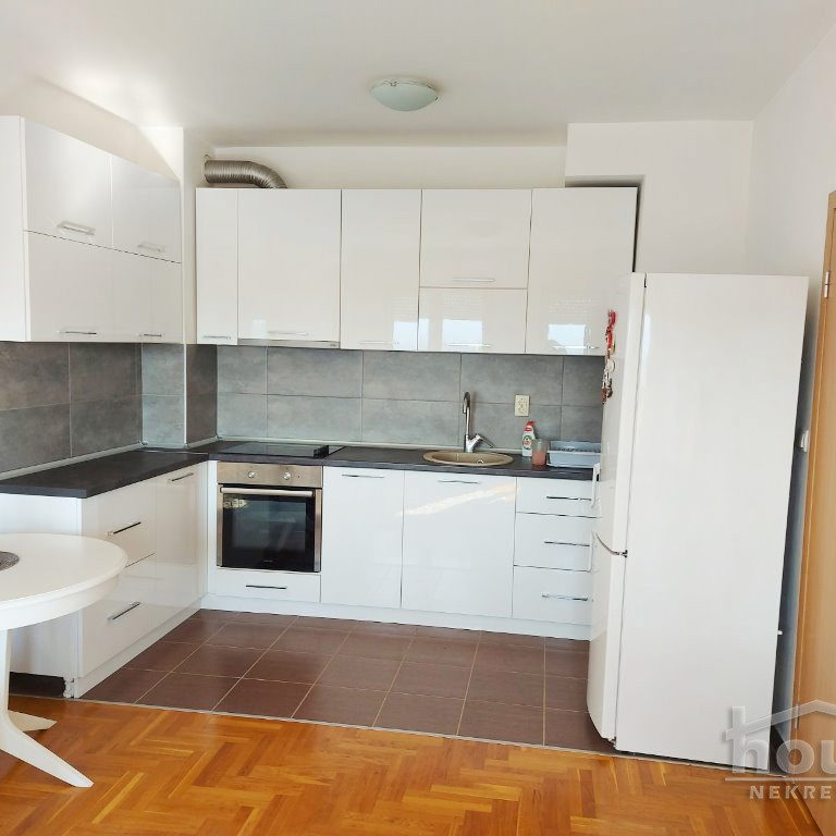Stan Prodaja Novi Sad  49 m2