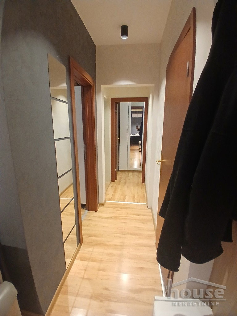 stanovi-2-5-re-telep-1101454-7qjd9 Troiposoban stan na prodaju, Bulevar Patrijarha Pavla, Novi Sad, 59m², 145.000 €