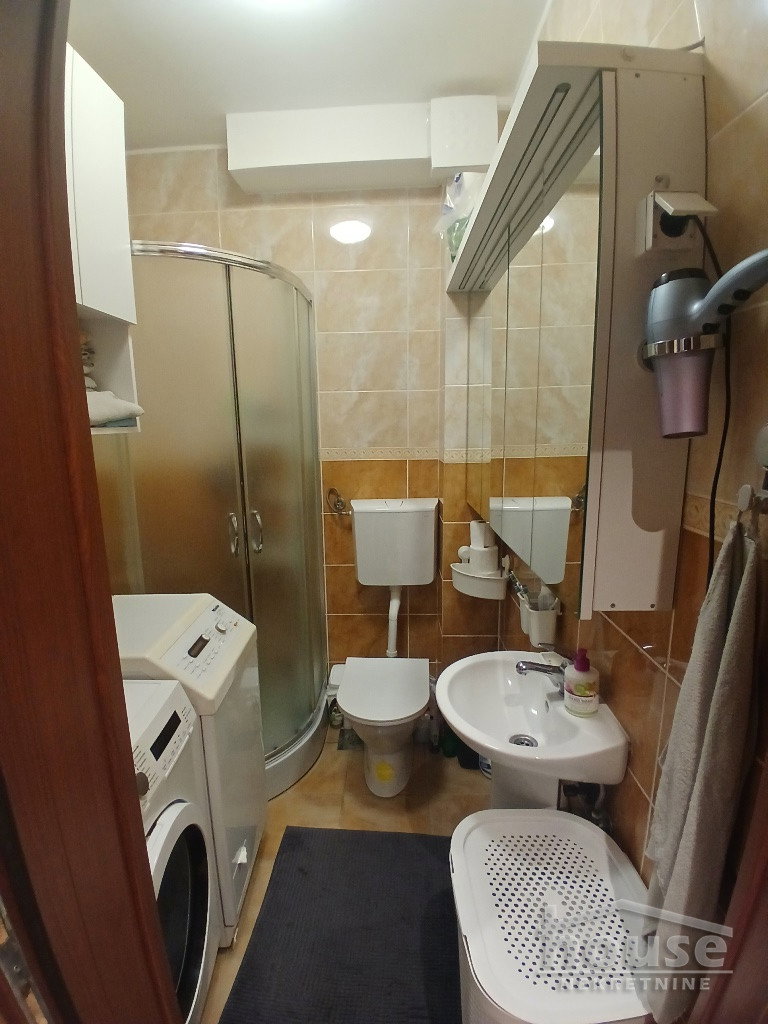 stanovi-2-5-re-telep-1101454-ceays Troiposoban stan na prodaju, Bulevar Patrijarha Pavla, Novi Sad, 59m², 145.000 €