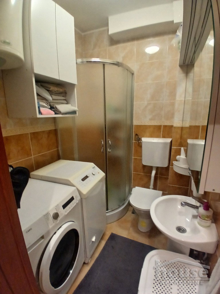 stanovi-2-5-re-telep-1101454-ib6no Troiposoban stan na prodaju, Bulevar Patrijarha Pavla, Novi Sad, 59m², 145.000 €