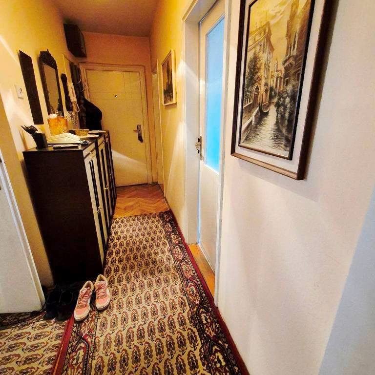 Dvoiposoban stan na prodaju, Železnička Stanica, Novi Sad, 61m², 2. sprat, 155.000 €