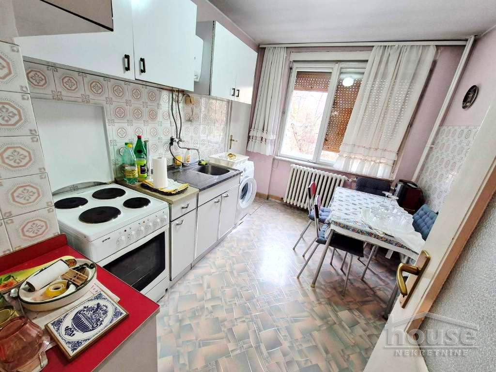 Stan Prodaja Novi Sad  61 m2