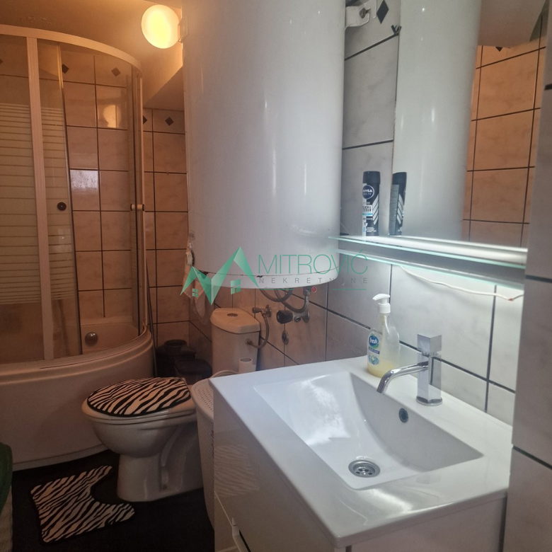 Dvoiposoban stan na prodaju, Adamovićevo Naselje, Novi Sad, 68m², 112.800 €
