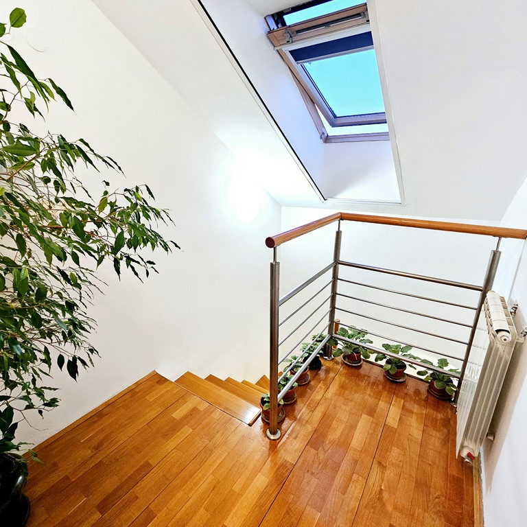 Dvosoban stan na prodaju, Nova Detelinara, Novi Sad, 54m², 5. sprat, 129.500 €