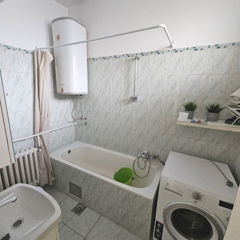 Dvosoban stan na prodaju, Centar, Novi Sad, 48m², 5. sprat, 180.000 €