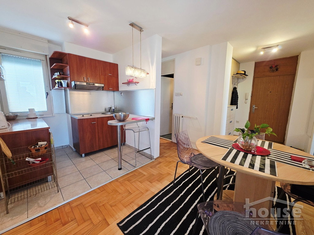 Stan Prodaja Novi Sad  51 m2