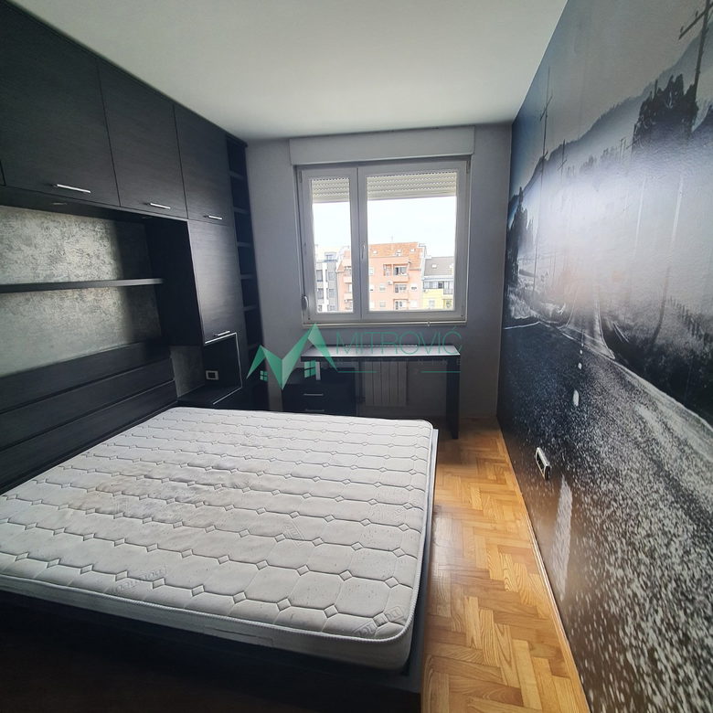 Dvosoban stan na prodaju, Adamovićevo Naselje, Novi Sad, 42m², 142.140 €