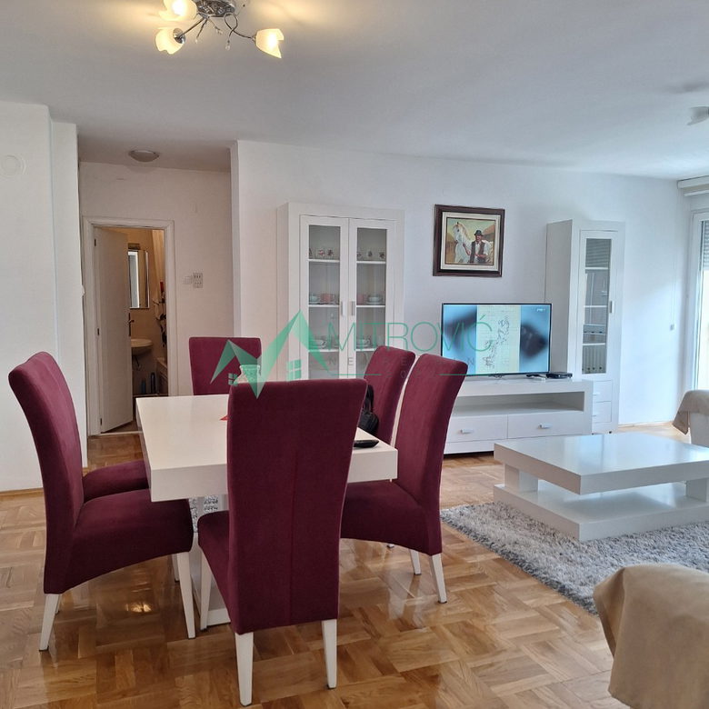 Stan Prodaja Novi Sad  64 m2