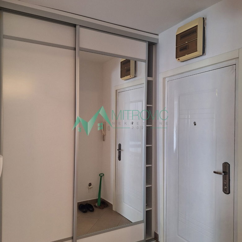 Stan Prodaja Novi Sad  64 m2