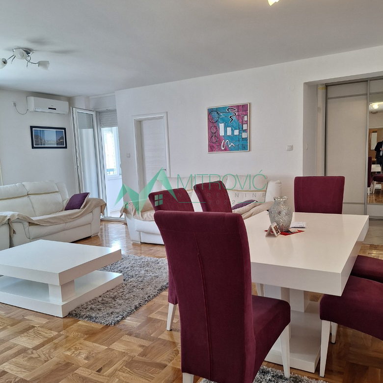 Stan Prodaja Novi Sad  64 m2