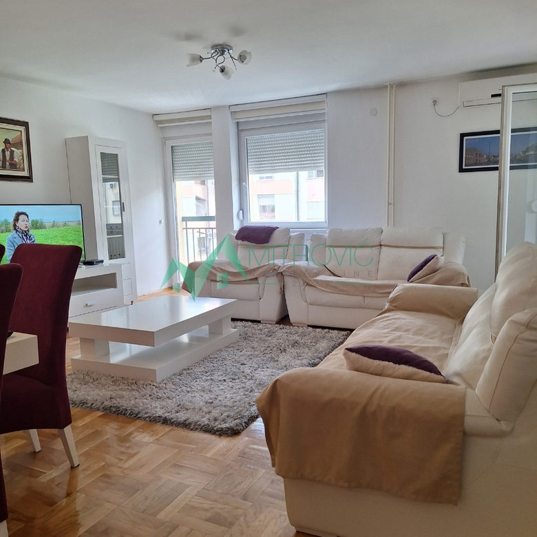 Stan Prodaja Novi Sad  64 m2