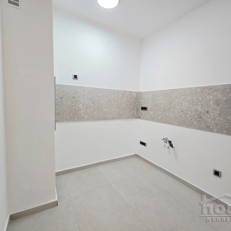 Stan Prodaja Novi Sad  48 m2