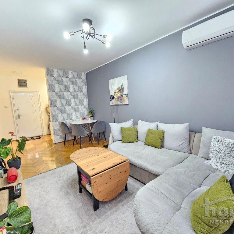 Stan Prodaja Novi Sad  49 m2