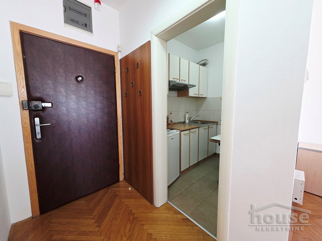 Dvosoban stan na prodaju, Bulevar Oslobođenja, Novi Sad, 46m², 2. sprat, 143.000 €