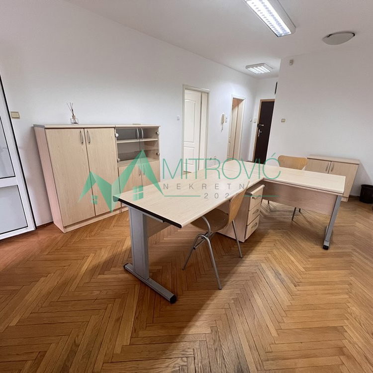 Dvosoban stan na prodaju, Bulevar Oslobođenja, Novi Sad, 46m², 146.260 €