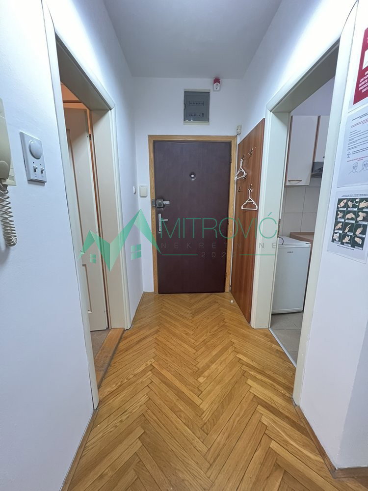 stanovi-2-re-bulevar-osloboDJenja-1001828-h0bwb Dvosoban stan na prodaju, Bulevar Oslobođenja, Novi Sad, 46m², 146.260 €