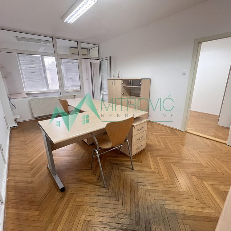 Dvosoban stan na prodaju, Bulevar Oslobođenja, Novi Sad, 46m², 146.260 €
