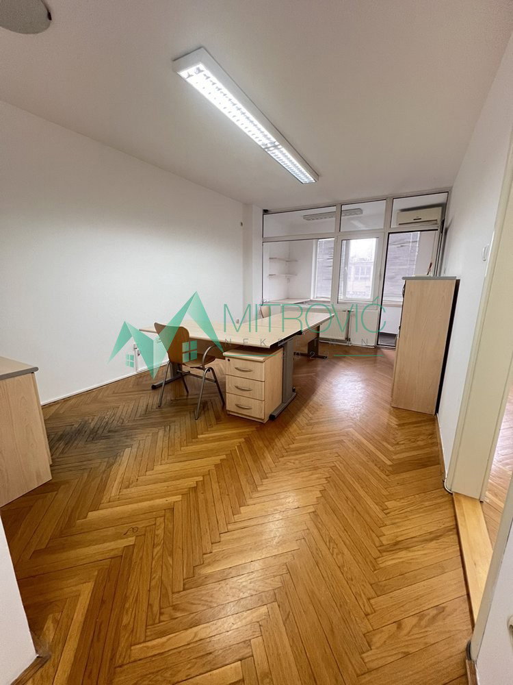 stanovi-2-re-bulevar-osloboDJenja-1001828-icmwp Dvosoban stan na prodaju, Bulevar Oslobođenja, Novi Sad, 46m², 146.260 €