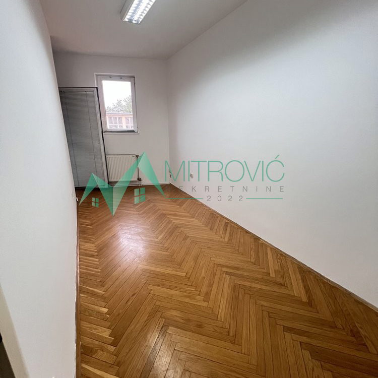 Dvosoban stan na prodaju, Bulevar Oslobođenja, Novi Sad, 46m², 146.260 €