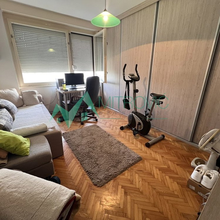 Dvosoban stan na prodaju, Bulevar Oslobođenja, Novi Sad, 54m², 175.100 €