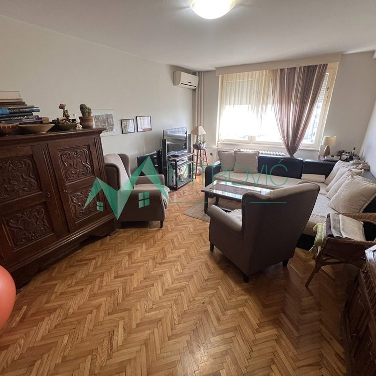 Dvosoban stan na prodaju, Bulevar Oslobođenja, Novi Sad, 54m², 175.100 €