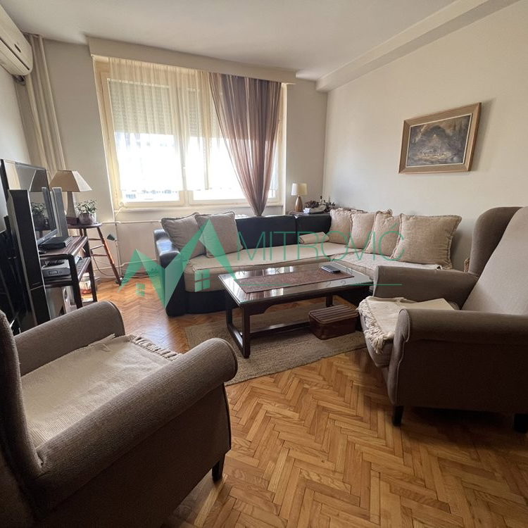Dvosoban stan na prodaju, Bulevar Oslobođenja, Novi Sad, 54m², 175.100 €