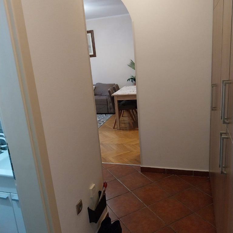Dvosoban stan na prodaju, Cara Dušana, Novi Sad, 43m², 2. sprat, 142.000 €