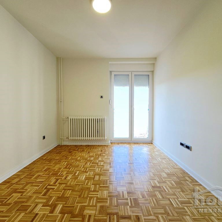 Stan Prodaja Novi Sad  55 m2