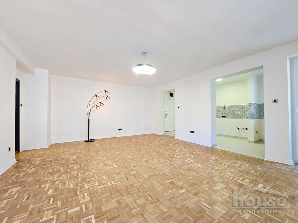 Dvosoban stan na prodaju, Cara Dušana, Novi Sad, 64m², 3. sprat, 182.400 €