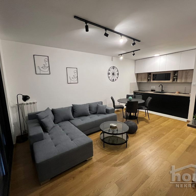 Stan Prodaja Novi Sad  48 m2